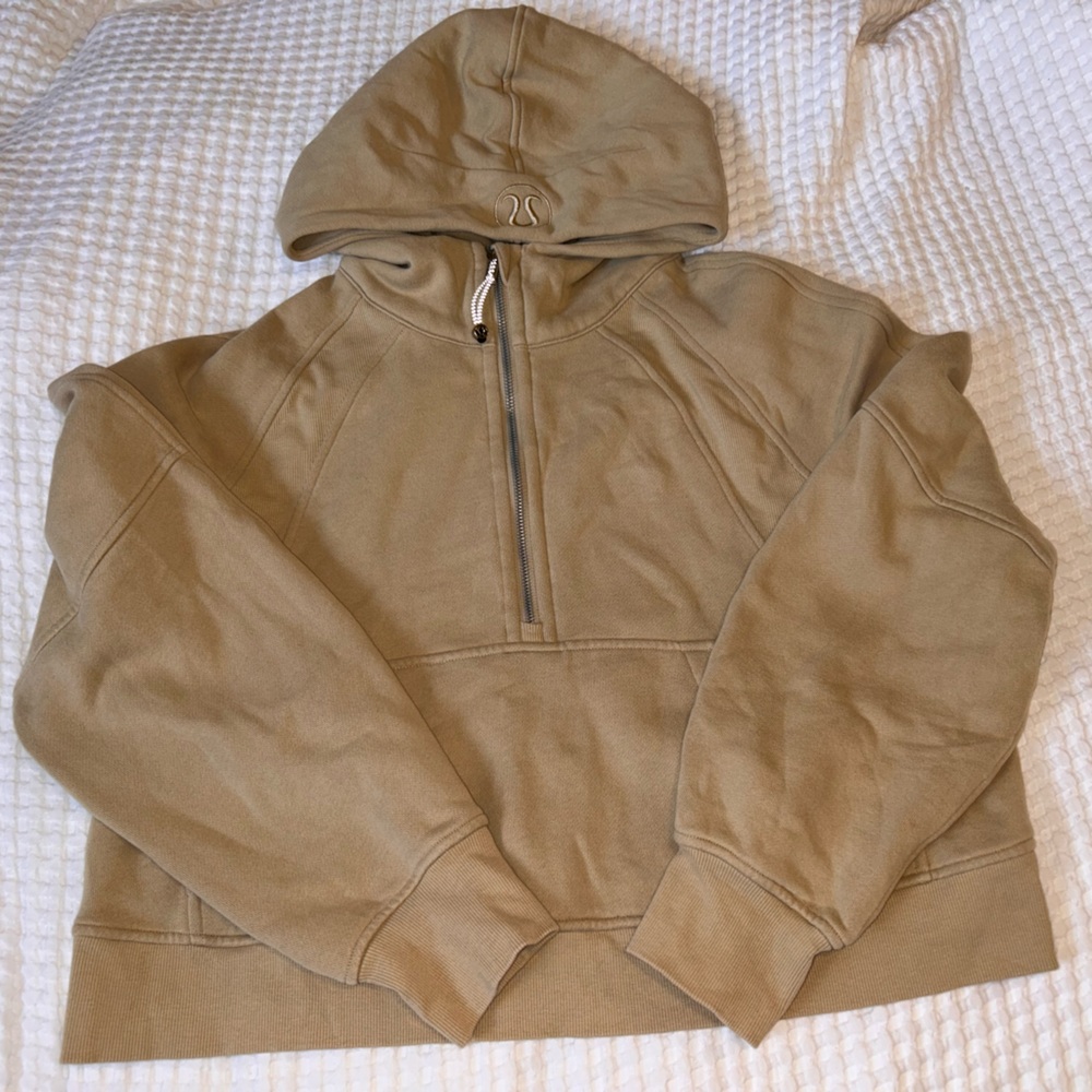 Lululemon Cropped Scuba